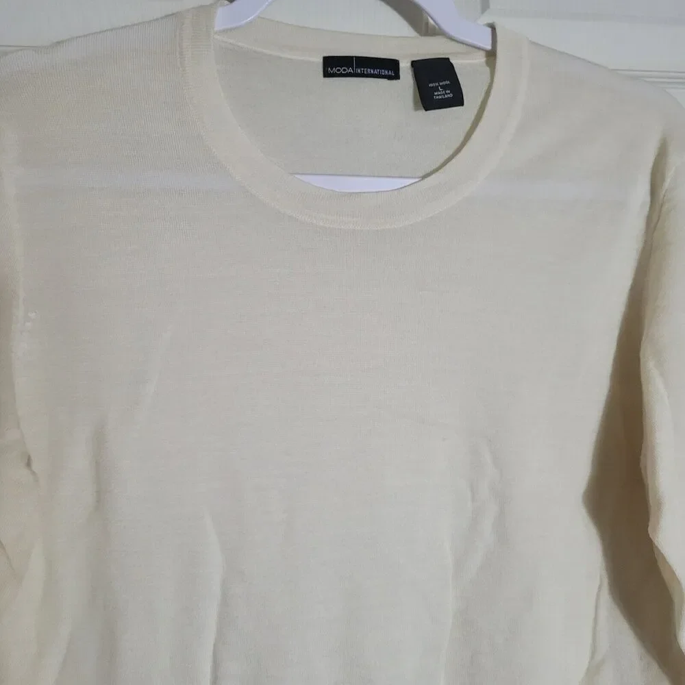 Moda International Wool Lightweight Sweater Women's Size Large‎ Ivory Semi Sheer